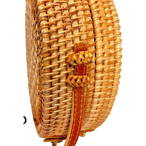 Round Rattan Woven Crossbody 8" Bag Purse Leather Strap& Closure Boho Bali Style - Picture 4 of 7